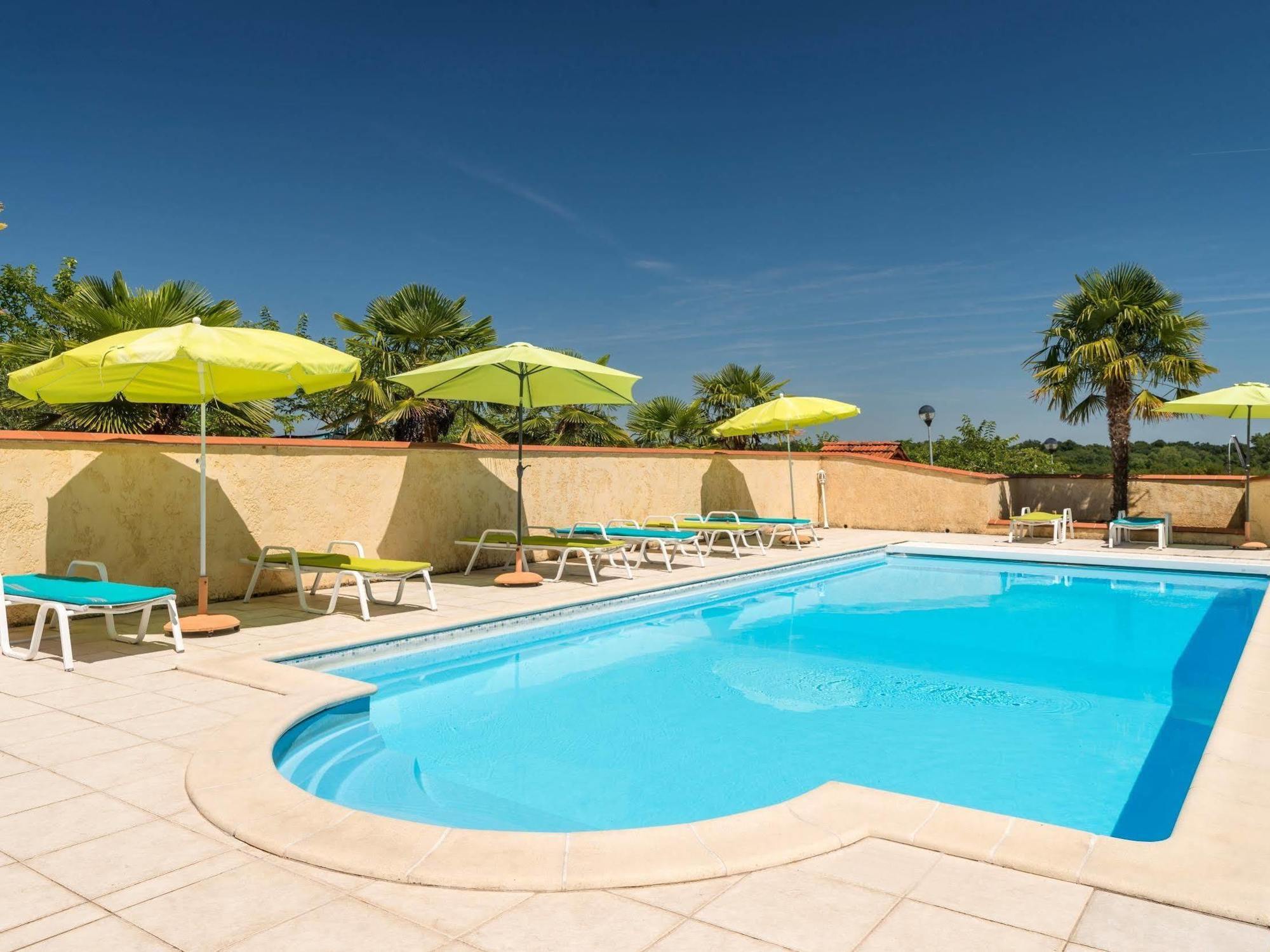 Logis Hotel L'Adourable Auberge Soublecause Luaran gambar